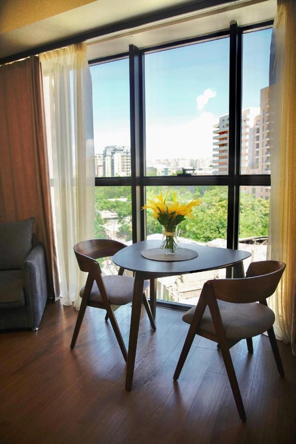 City Center Appartment At Buzand St. Jerevan Eksteriør billede