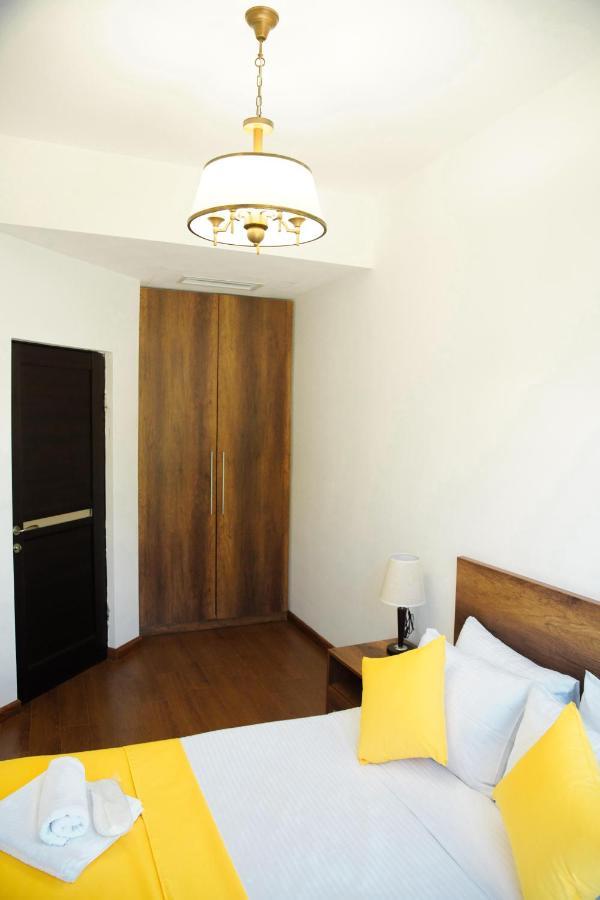 City Center Appartment At Buzand St. Jerevan Eksteriør billede